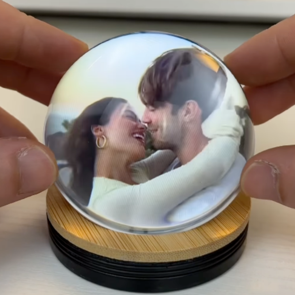 Romantik Akıllı Video Küre