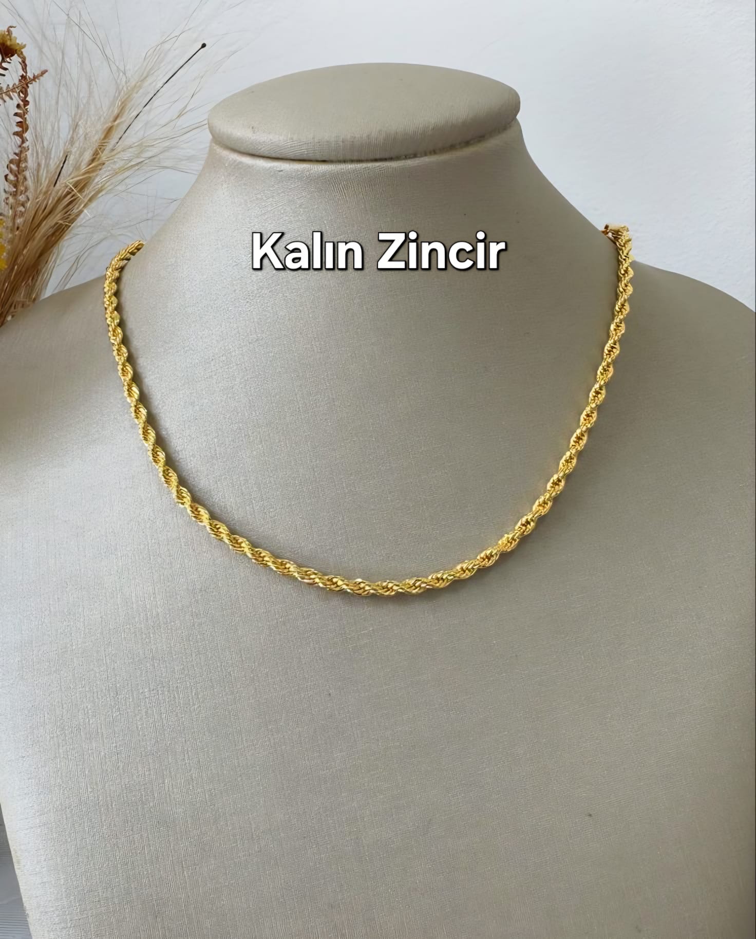 Kapaklı Kalp Kolye